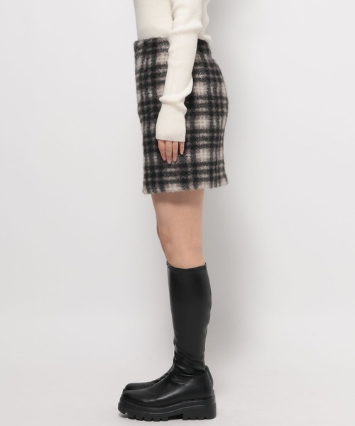 LOWRYS FARM（ローリーズファーム）の「フェザーミニスカート　589591（スカート・レディース・ブラウン/グレー・MEDIUM/LARGE）」の4枚目の写真