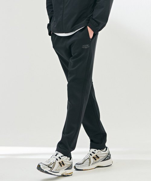 CHASECULT(チェイスカルト)の「男性クッション地ウォームアップパンツ-DAZK7203B03(スウェットパンツ・メンズ・ブラック・82/70/76/92/96/86)」の3枚目の写真