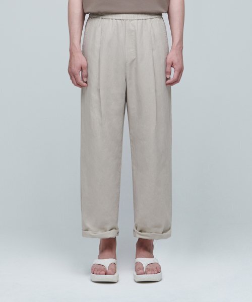 MUSINSA STANDARD(ムシンサスタンダード)の「コットンリネンワンタックワイドパンツ【ライトベージュ】(その他パンツ・メンズ・その他・38/36/34/32/30/26/28)」の3枚目の写真
