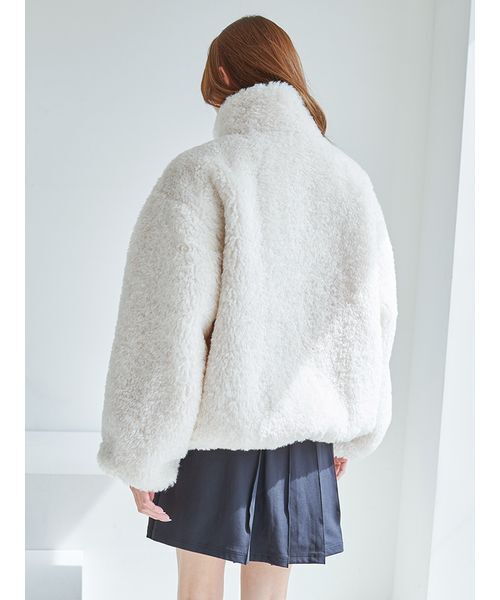 SNIDEL(スナイデル)の「【SNIDEL×PUMA】エコファーブルゾン(ブルゾン・レディース・ホワイト・S)」の15枚目の写真