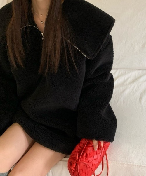 Mela(メラ)の「ビッグカラーハーフジップボアトップス(その他トップス・レディース・ベージュ/オフホワイト/ブラック・FREE)」の1枚目の写真