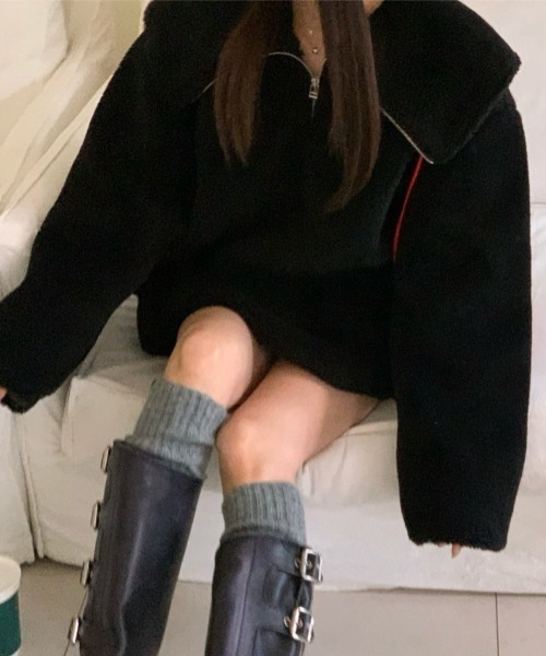 Mela(メラ)の「ビッグカラーハーフジップボアトップス(その他トップス・レディース・ベージュ/オフホワイト/ブラック・FREE)」の13枚目の写真