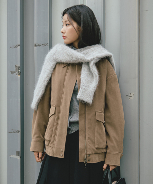 ARTID（アルティーダ）の「スエードオーバーサイズブルゾンジャケット_BROWN（その他アウター・レディース・ダークブラウン・FREE）」の5枚目の写真