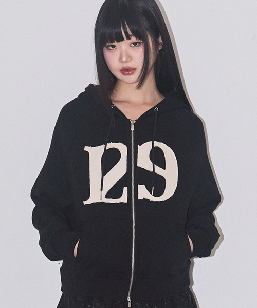129 Logo Patch Hooded Zip-Up（パーカー）｜ILLIGO（イリゴ）の