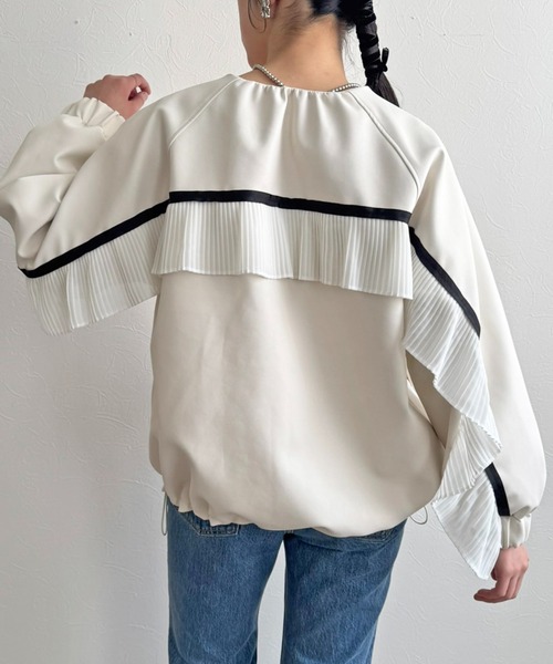 LHELBIE（レルビエ）の「バックプリーツ合皮ブルゾン（ブルゾン・レディース・ブラウン/オフホワイト/ブラック・M）」の2枚目の写真