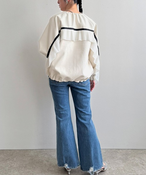 LHELBIE（レルビエ）の「バックプリーツ合皮ブルゾン（ブルゾン・レディース・ブラウン/オフホワイト/ブラック・M）」の13枚目の写真