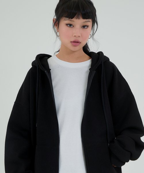 ACOVER(オコボ)の「オーバーサイズフードジップアップ 4カラー(パーカー・レディース・チャコールグレー/ブラック/グレー/クリーム/チャコール/ブラック系その他2/グレー系その他2/アイボリー系・FREE)」の10枚目の写真