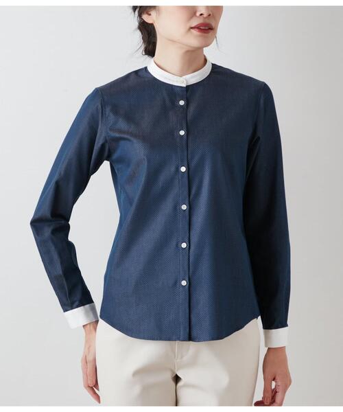 NEWYORKER(ニューヨーカー)の「ドットドビー クレリックカラーシャツ(シャツ/ブラウス・レディース・ネイビー/サックスブルー・11号/9号)」の6枚目の写真