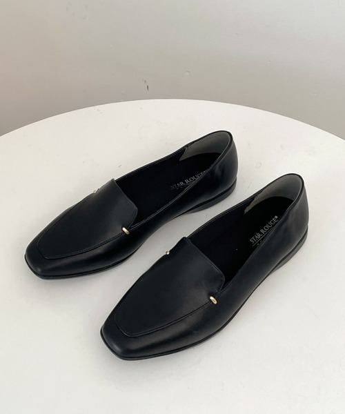 Shoes in Closet（シューズインクローゼット）の「【やわらか 軽い】スクエアトゥ シンプル フラット ローファー 3028（パンプス・レディース・ブラウン系9/ブラック・24.0cm/23.5cm/23.0cm/22.5cm/24.5cm/25.0cm/22.0cm）」の3枚目の写真