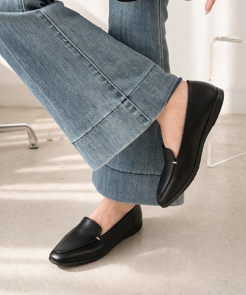 Shoes in Closet（シューズインクローゼット）の「【やわらか 軽い】スクエアトゥ シンプル フラット ローファー 3028（パンプス・レディース・ブラウン系9/ブラック・24.0cm/23.5cm/23.0cm/22.5cm/24.5cm/25.0cm/22.0cm）」の18枚目の写真