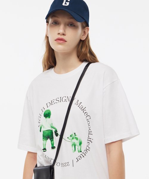 MATCHGLOBE（マッチグローブ）の「Dog Walker Printed Loose-fit Tee (White)（Tシャツ/カットソー・レディース・その他・FREE）」の3枚目の写真