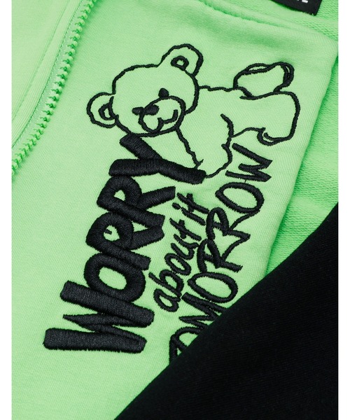 Little sunny bite（リトルサニーバイト）の「【RES】【Little Sunny Bite】pockets hoodie（パーカー・レディース・ブラック・MEDIUM）」の2枚目の写真