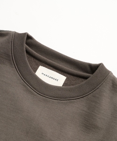 markaware(マーカウェア)の「【MARKAWARE/マーカウェア】HUGE SHORT SWEAT/スラックスに合う,360度美シルエットショートスウェット(スウェット・メンズ・ダークグレー/ダークネイビー・2/1)」の15枚目の写真