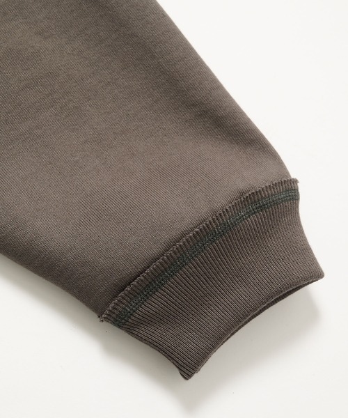 markaware(マーカウェア)の「【MARKAWARE/マーカウェア】HUGE SHORT SWEAT/スラックスに合う,360度美シルエットショートスウェット(スウェット・メンズ・ダークグレー/ダークネイビー・2/1)」の17枚目の写真