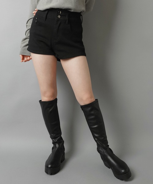 SPINNS(スピンズ)の「スタイル盛れ確定★ベーシックハイウエストショートパンツ(その他パンツ・レディース・ブラック・S/M)」の8枚目の写真