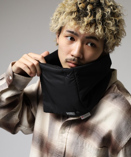 UNIVERSAL OVERALL（ユニバーサルオーバーオール）の「UNIVERSAL OVERALL 2AWY 軽くて暖かい シンサレート ネックウォーマー マフラー　男女兼用（ネックウォーマー/スヌード・メンズ・チャコール/ベージュ/ブラック・FREE）」の7枚目の写真