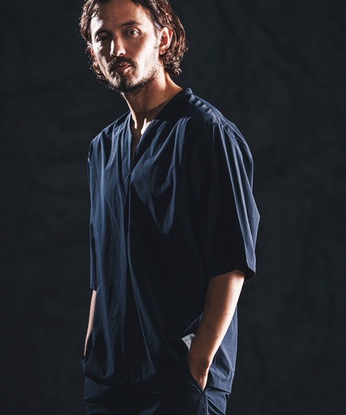 wjk reluxe(ダブルジェーケーリラックス)の「mt10162-cool touch key neck pullover キーネックプルオーバー(WR26S-07)(Tシャツ/カットソー・メンズ・グレイッシュベージュ/ネイビー/ホワイト・L/M/S)」の14枚目の写真