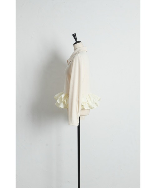 ARVELLIA(アルベリア)の「PEPLIUM CONTRAST KNIT(ニット/セーター・レディース・アイボリー/ブラック・M)」の16枚目の写真