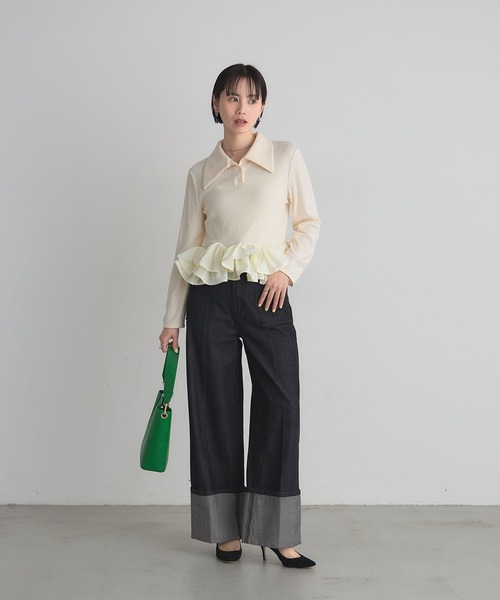 ARVELLIA(アルベリア)の「PEPLIUM CONTRAST KNIT(ニット/セーター・レディース・アイボリー/ブラック・M)」の5枚目の写真