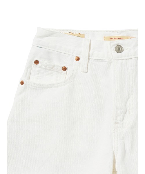 Levi's(リーバイス)の「Levi's/リーバイス RIBCAGE ショーツ ホワイト(デニムパンツ・レディース・ホワイト・23inch/24inch/25inch/26inch/27inch/28inch)」の8枚目の写真