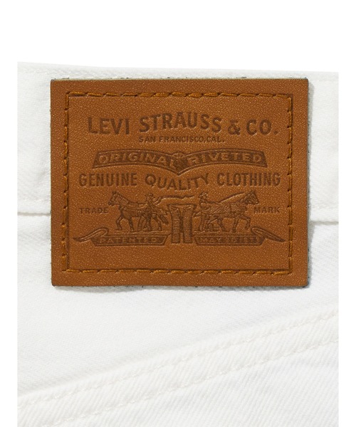 Levi's(リーバイス)の「Levi's/リーバイス RIBCAGE ショーツ ホワイト(デニムパンツ・レディース・ホワイト・23inch/24inch/25inch/26inch/27inch/28inch)」の13枚目の写真