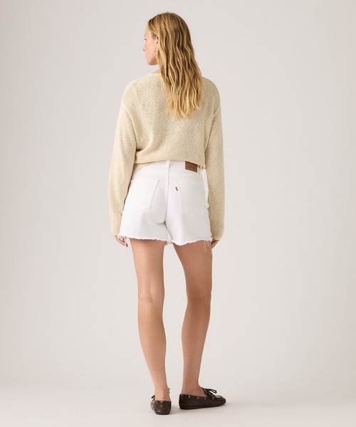 Levi's(リーバイス)の「Levi's/リーバイス RIBCAGE ショーツ ホワイト(デニムパンツ・レディース・ホワイト・23inch/24inch/25inch/26inch/27inch/28inch)」の4枚目の写真
