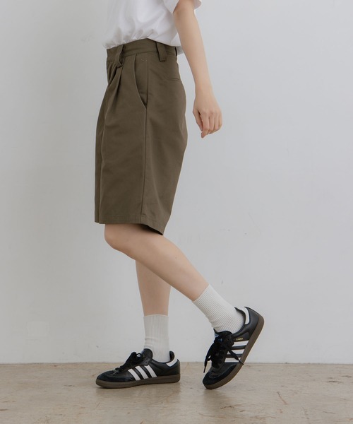 flaner（フラネ）の「Loose tack half pants / ルーズタックハーフパンツ（その他パンツ・レディース・ブラウン/ブラック・LARGE/MEDIUM/SMALL）」の5枚目の写真