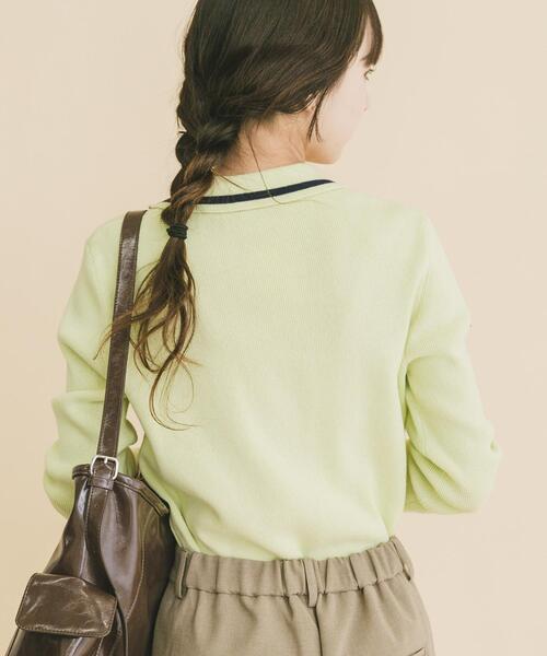 ITEMS URBANRESEARCH(アイテムズ アーバンリサーチ)の「配色ポロニット(ニット/セーター・レディース・ネイビー/グレー/グリーン・FREE)」の21枚目の写真