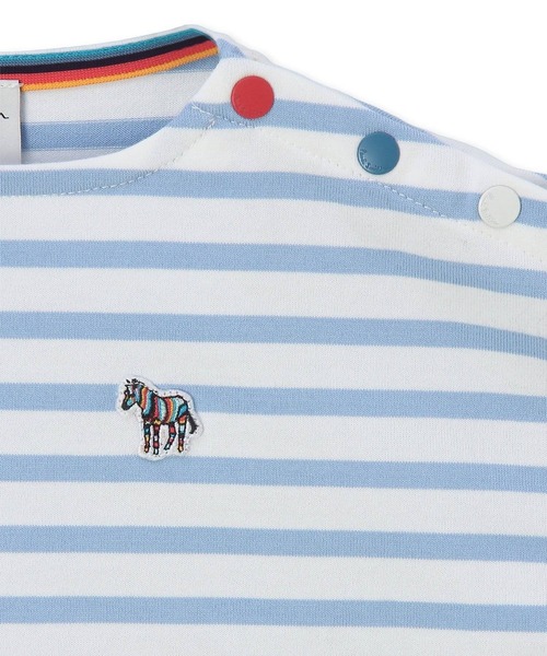 Paul Smith JUNIOR（ポールスミスジュニア）の「ジュニア スリーブロゴ Tシャツ / 893209 4161210（Tシャツ/カットソー・キッズ・ブルー/マジェンタ・100cm/110cm/120cm/130cm/140cm）」の3枚目の写真