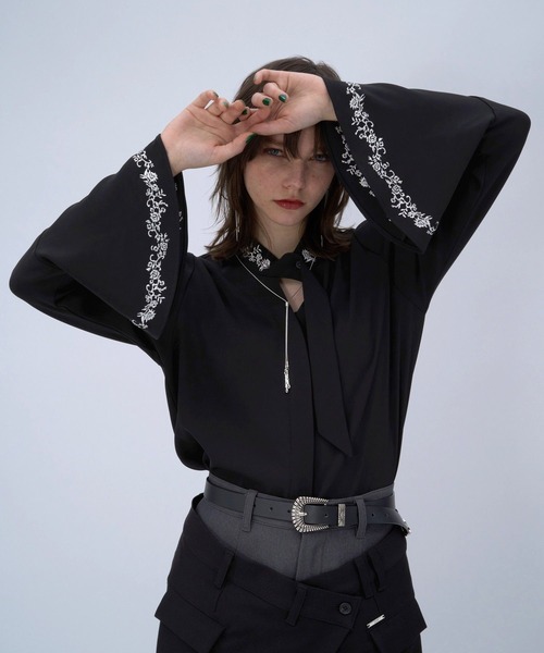 HARE(ハレ)の「タイツキシシュウブラウス(HARE)(シャツ/ブラウス・レディース・ホワイト/ブラック/グレー・FREE)」の15枚目の写真