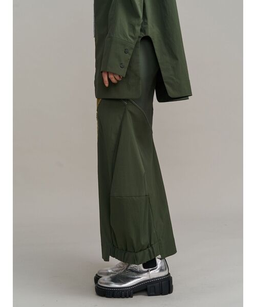 UN3D.（アンスリード）の「ART DOCKING SK / アートドッキングスカート（スカート・レディース・ホワイト/ブラック/カーキ・36/38）」の6枚目の写真