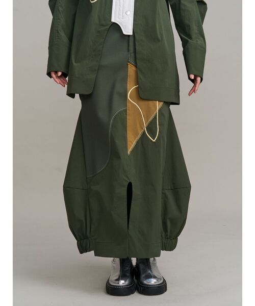 UN3D.（アンスリード）の「ART DOCKING SK / アートドッキングスカート（スカート・レディース・ホワイト/ブラック/カーキ・36/38）」の3枚目の写真