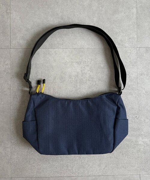 SIERRA DESIGNS（シェラデザイン）の「【SIERRA DESIGNS】別注横型ショルダー（トートバッグ・レディース・ネイビー/ブラック・FREE）」の8枚目の写真