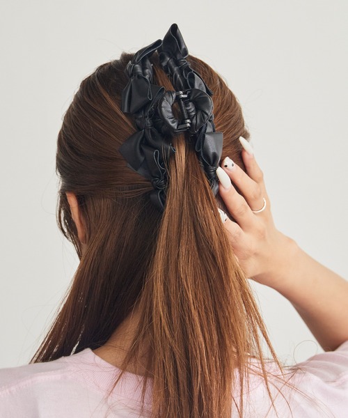 TRESSE（トレス）の「TRESSE/トレス Leather ruban clip ヘアクリップ