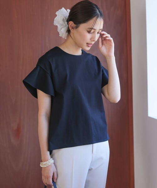 組曲(クミキョク)の「【WEB限定】プレーティング天竺フリルスリーブ Tシャツ(Tシャツ/カットソー・レディース・ブラック系/スカイブルー系/アイボリー系・3/2)」の6枚目の写真