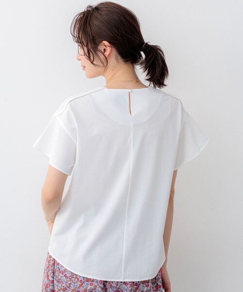 組曲(クミキョク)の「【WEB限定】プレーティング天竺フリルスリーブ Tシャツ(Tシャツ/カットソー・レディース・ブラック系/スカイブルー系/アイボリー系・3/2)」の11枚目の写真