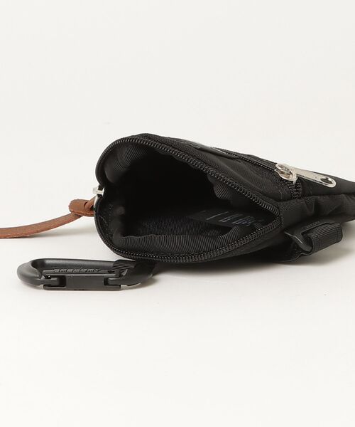 GREGORY（グレゴリー）の「マイクロポーチクイックポケット MICRO POUCH QUICK POCKET ブラック（ポーチ・メンズ・ブラック・ONE SIZE）」の4枚目の写真