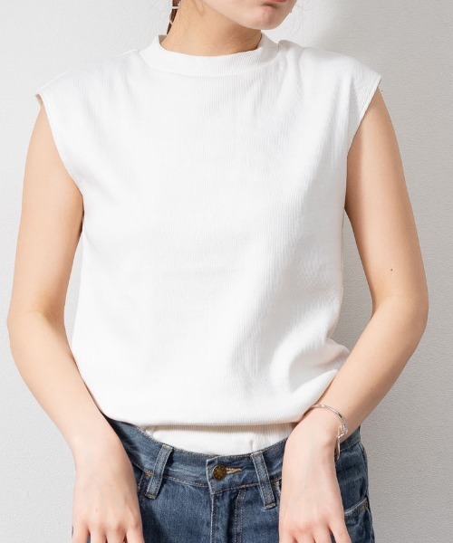 aity(アイティ)の「M-5L バックボタン フレンチスリーブリブカットソー 夏服(Tシャツ/カットソー・レディース・ブラック/ベージュ/オフホワイト・4L~5L/LL~3L/M~L)」の2枚目の写真