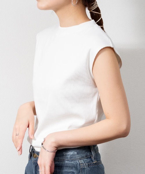 aity(アイティ)の「M-5L バックボタン フレンチスリーブリブカットソー 夏服(Tシャツ/カットソー・レディース・ブラック/ベージュ/オフホワイト・4L~5L/LL~3L/M~L)」の8枚目の写真