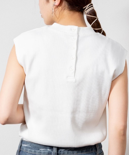aity(アイティ)の「M-5L バックボタン フレンチスリーブリブカットソー 夏服(Tシャツ/カットソー・レディース・ブラック/ベージュ/オフホワイト・4L~5L/LL~3L/M~L)」の9枚目の写真