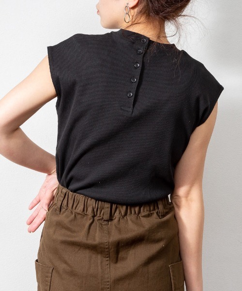 aity(アイティ)の「M-5L バックボタン フレンチスリーブリブカットソー 夏服(Tシャツ/カットソー・レディース・ブラック/ベージュ/オフホワイト・4L~5L/LL~3L/M~L)」の15枚目の写真