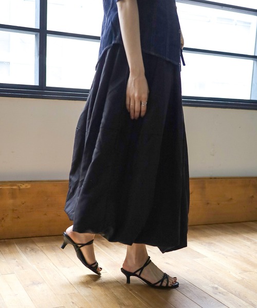 SESTO(セスト)の「ラインストラップゴムフィット2Wayサンダル(サンダル・レディース・シルバー/ゴールド/ブラウン/ブラック・S/M/L/LL/3L)」の15枚目の写真