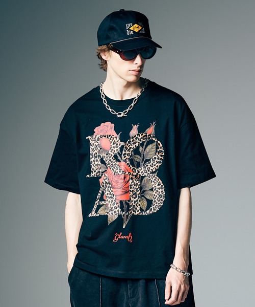 glamb（グラム）の「Velour Road T-Shirt / ベロアロードTシャツ（Tシャツ/カットソー・メンズ・ブラック/ホワイト・S/M/L）」の2枚目の写真
