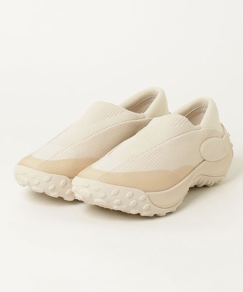 MERRELL（メレル）の「ジャングル トレック モック（スリッポン・レディース・ベージュ/ブラック・6/5.5/8/7.5/7/6.5）」の2枚目の写真