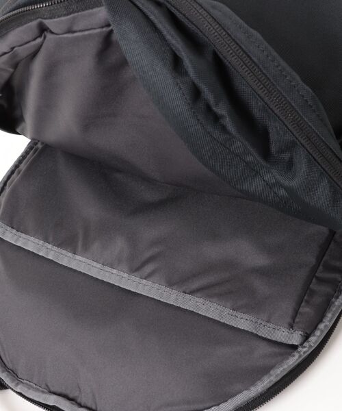 DAKINE(ダカイン)の「DAKINE METHOD BACKPACK 25L バックパック/リュック 【2026年春夏モデル】(バックパック/リュック・メンズ・ブラック・FREE)」の5枚目の写真