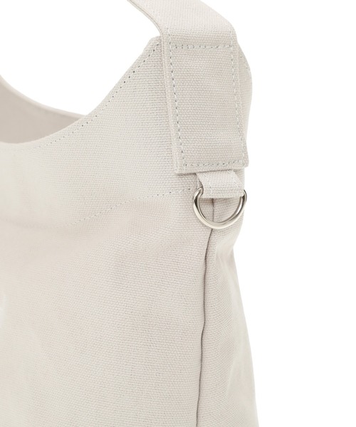 Manhattan Portage(マンハッタンポーテージ)の「SAG HARBOR SHOULDER BAG CANVAS LIGHT 26(ショルダーバッグ・レディース・グレー/グリーン・X-SMALL)」の11枚目の写真