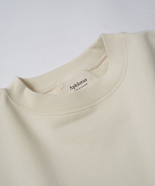 Aphlotus(アプロタス)の「ピグメント裏毛トレーナー(スウェット・メンズ・ホワイト/ブラック・SMALL/LARGE/MEDIUM)」の3枚目の写真