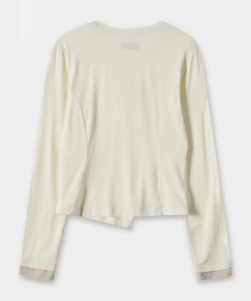 EUGGEN(ユジェン)の「ボタンスリットレイヤードロングスリーブTシャツ_クリーム&ベージュ(Tシャツ/カットソー・レディース・その他・SMALL/MEDIUM)」の3枚目の写真