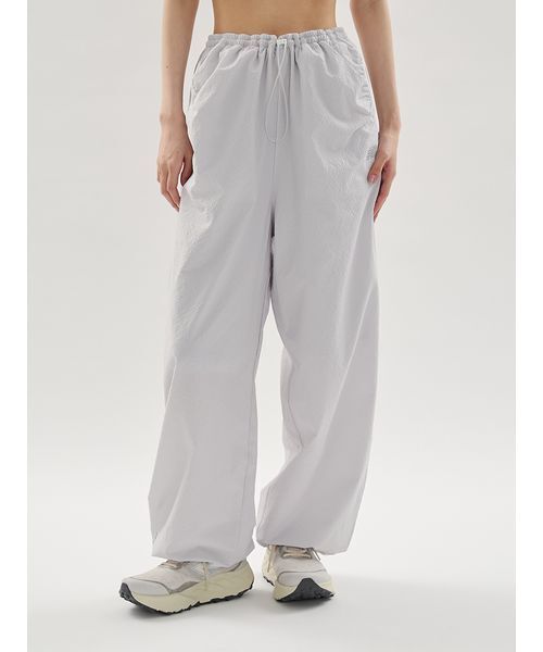 emmi（エミ）の「【New Balance for emmi】マルチファンクションイージーパンツ（その他パンツ・レディース・グレー・S/M）」の18枚目の写真