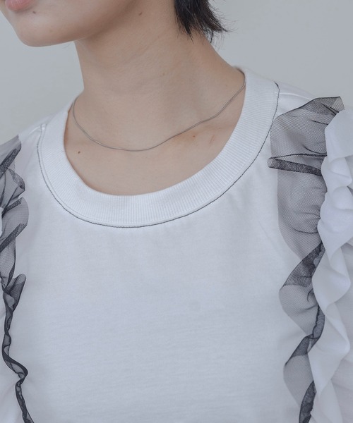 Eimee Law(エイミーロウ)の「ドロストフリルトップス(Tシャツ/カットソー・レディース・オフホワイト/ブラック・FREE)」の19枚目の写真